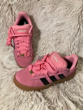 NWT Women’s Adidas Women’s Grand Court Alpha 0s Size 7 1/2 **Imperfection**